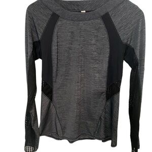 Lululemon Long-Sleeve Sun Top in Gray with Black Mesh Sz 6